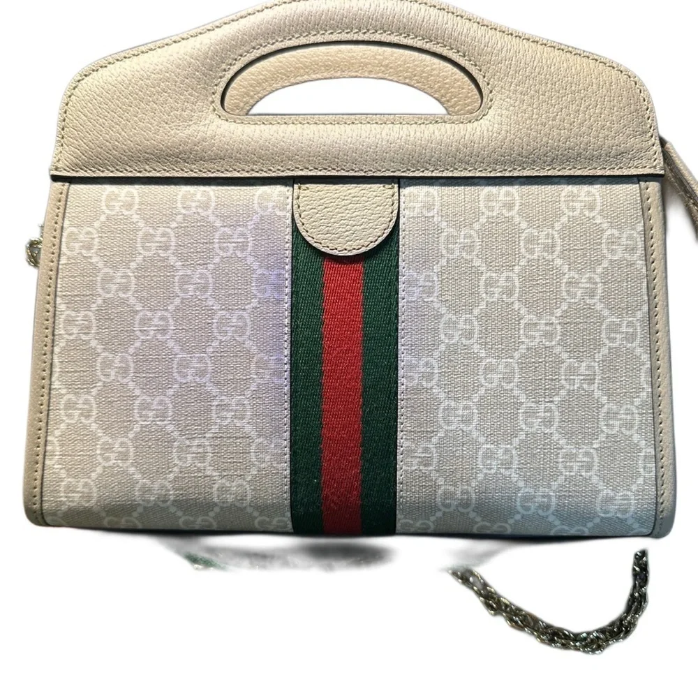 Gucci stylish gg
